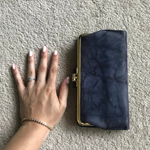 Vintage Leather Kissing Clasp Wallet - Picture 9 of 9